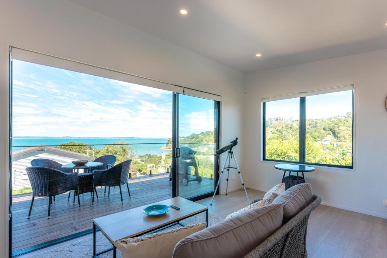 Luna Cottage. Stunning ocean views on Waiheke Oneroa Exteriör bild