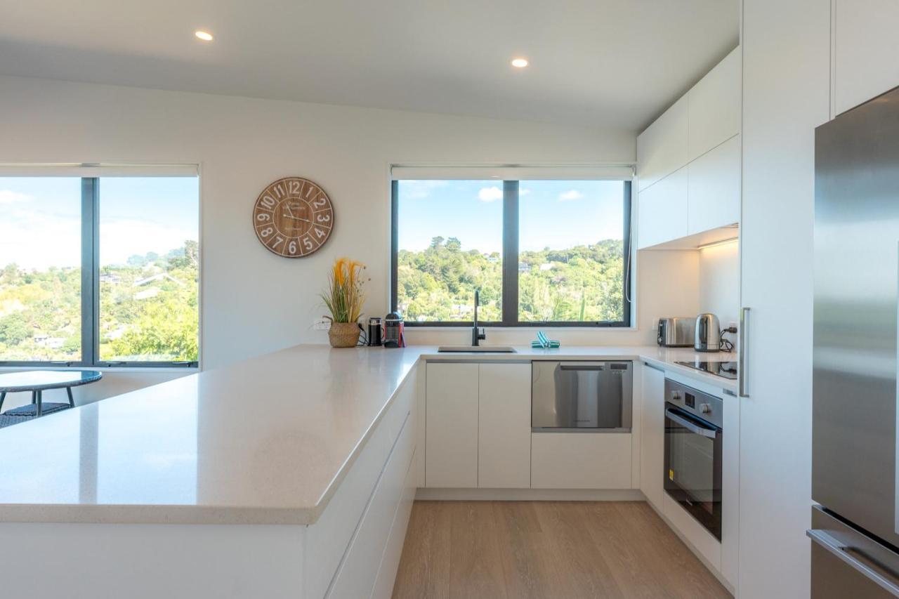 Luna Cottage. Stunning ocean views on Waiheke Oneroa Exteriör bild