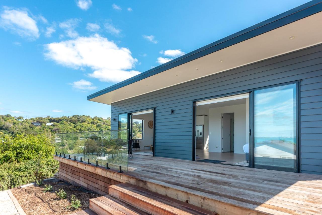 Luna Cottage. Stunning ocean views on Waiheke Oneroa Exteriör bild